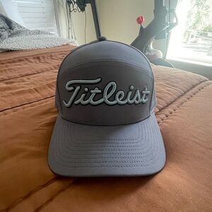 Titleist Diego Gray golf hat - adjustable